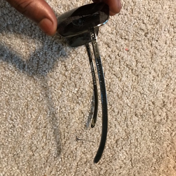 Chanel Black 4141 - Q Metal Frame and Leather Aviator Sunglasses - Picture 6 of 10